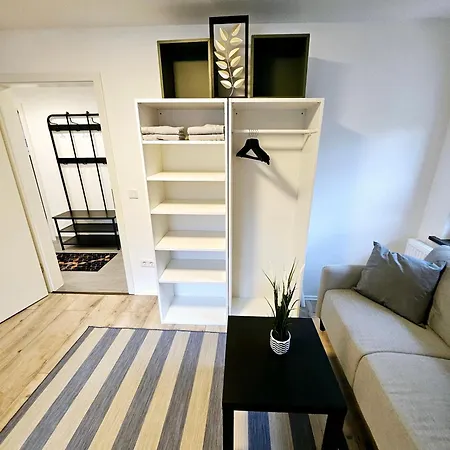 Pohl Apartman *